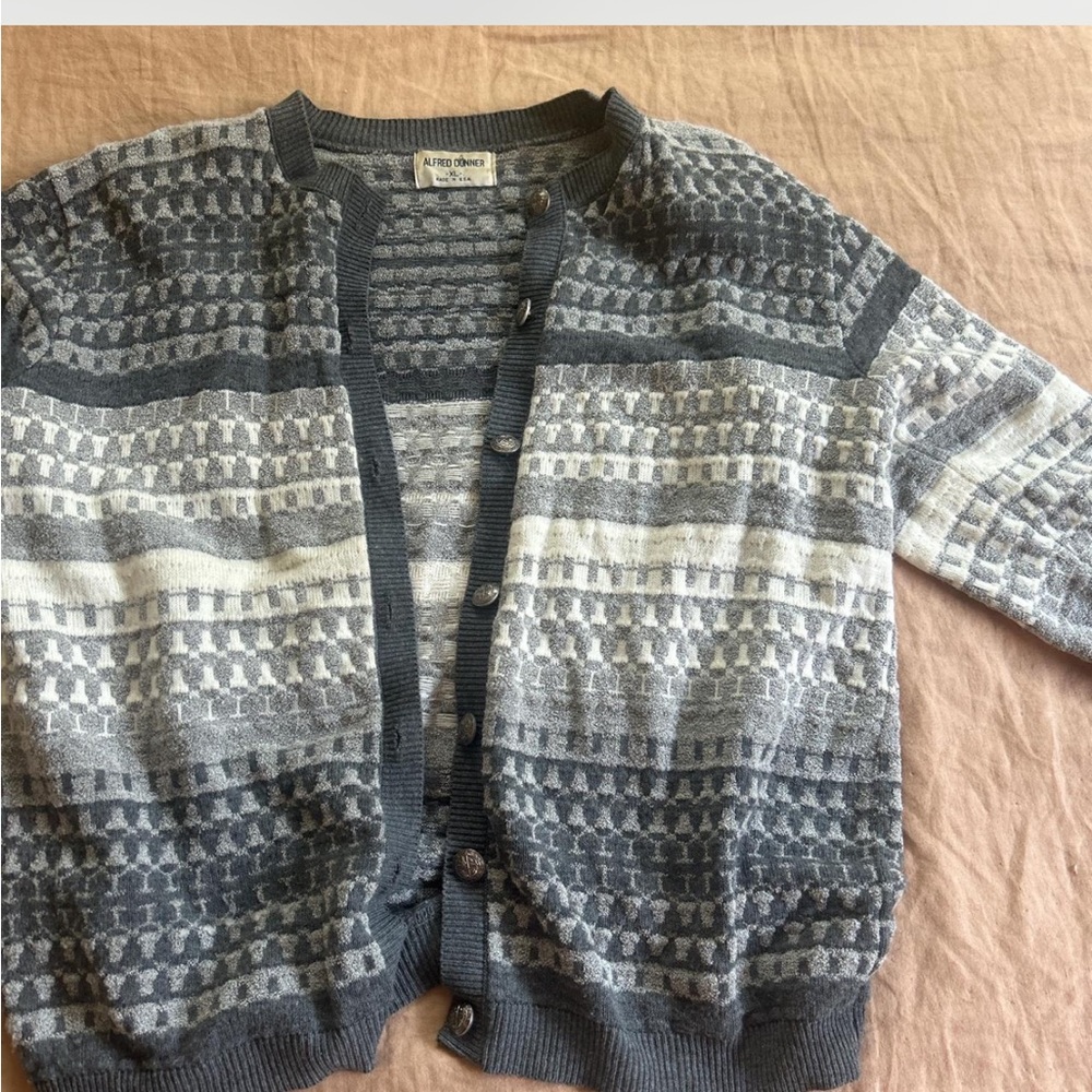vintage 80s gray gradient striped cardigan